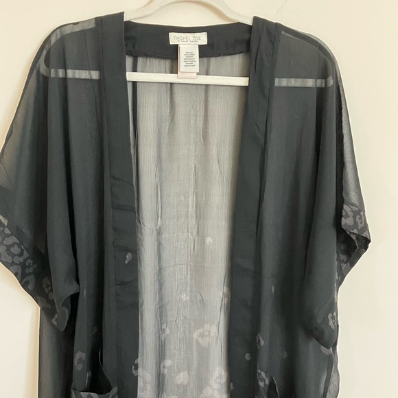 Black Sheer Kimono with Leopard Print - Picture 2 of 10